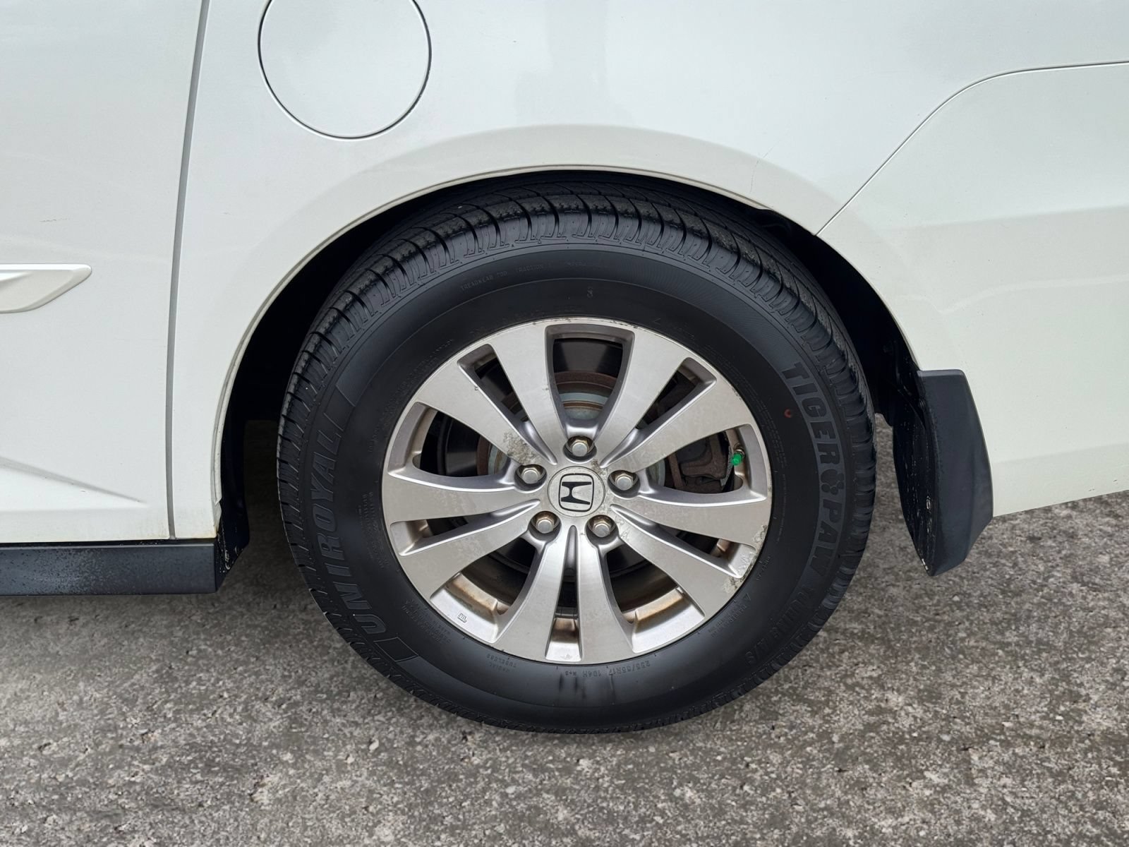 Used 2014 Honda Odyssey EX-L image 15