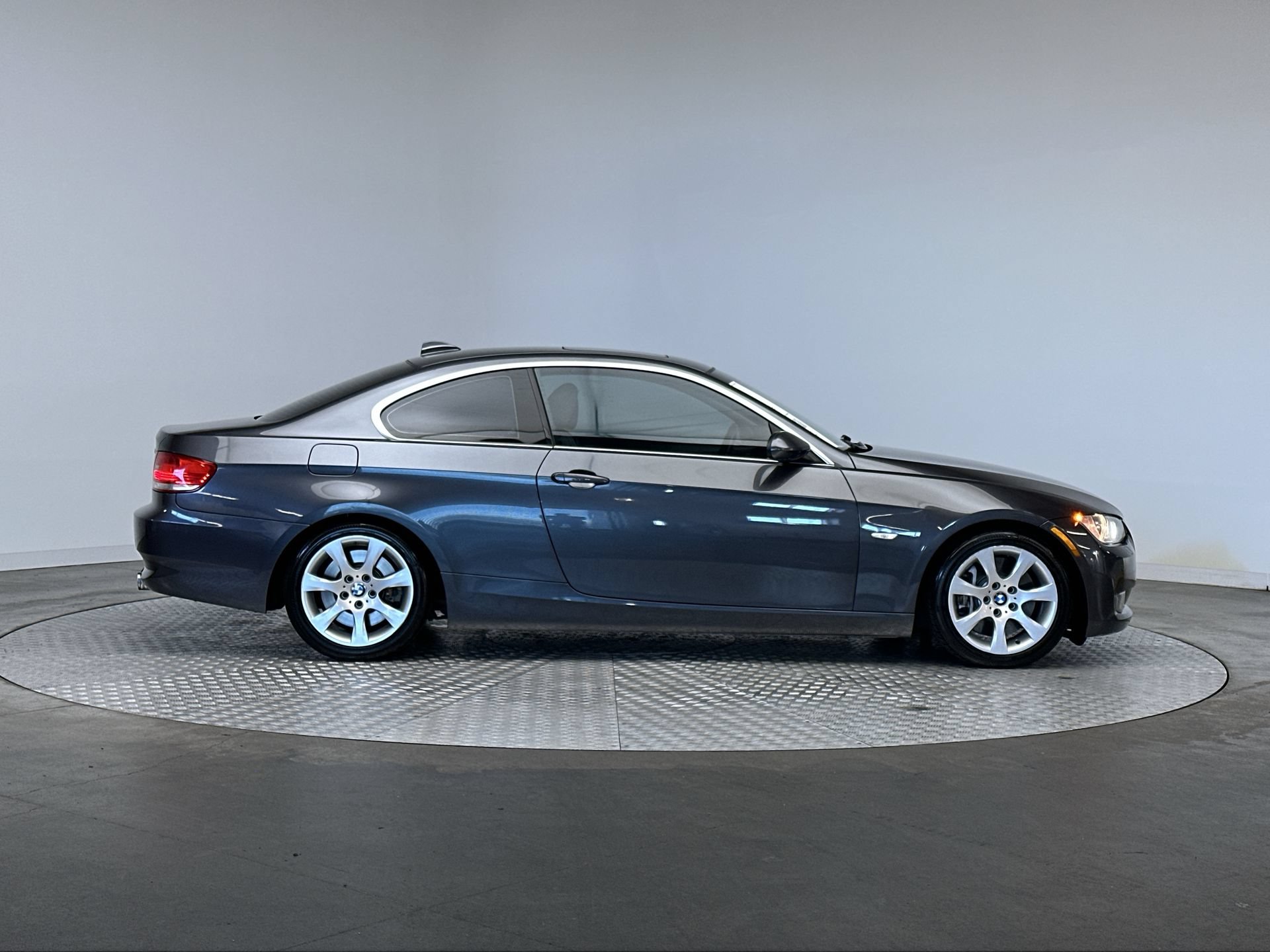 Used 2007 BMW 335i Coupe RWD image 10