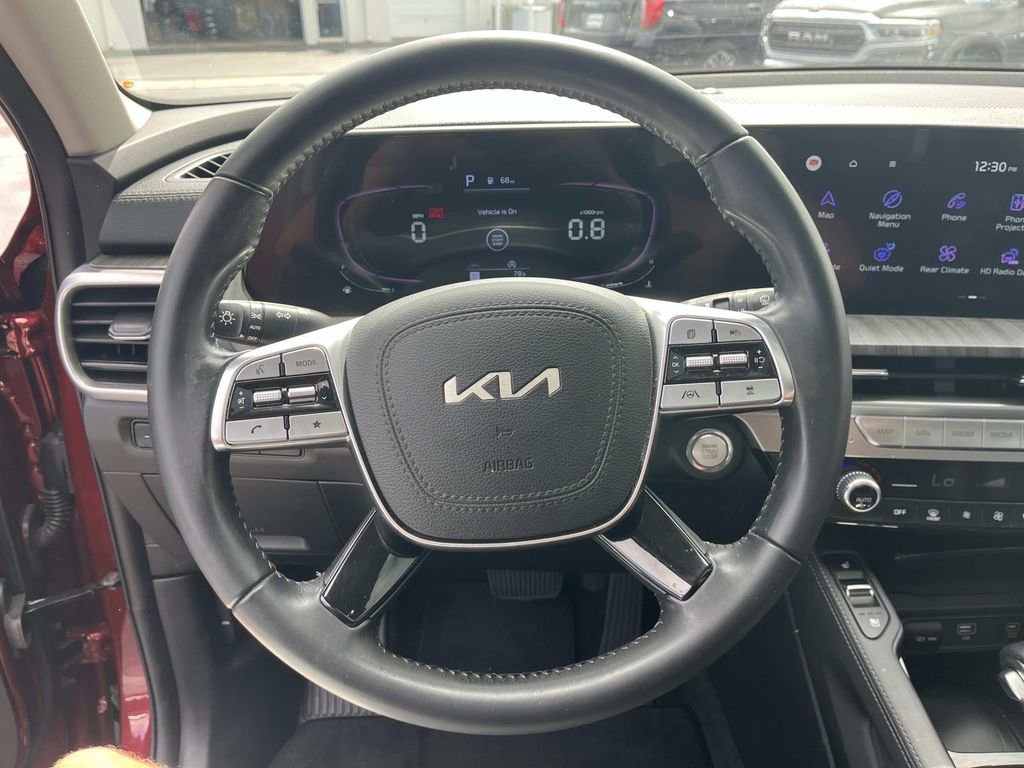 Used 2023 Kia Telluride EX w/ EX Captain's Chair Package image 15