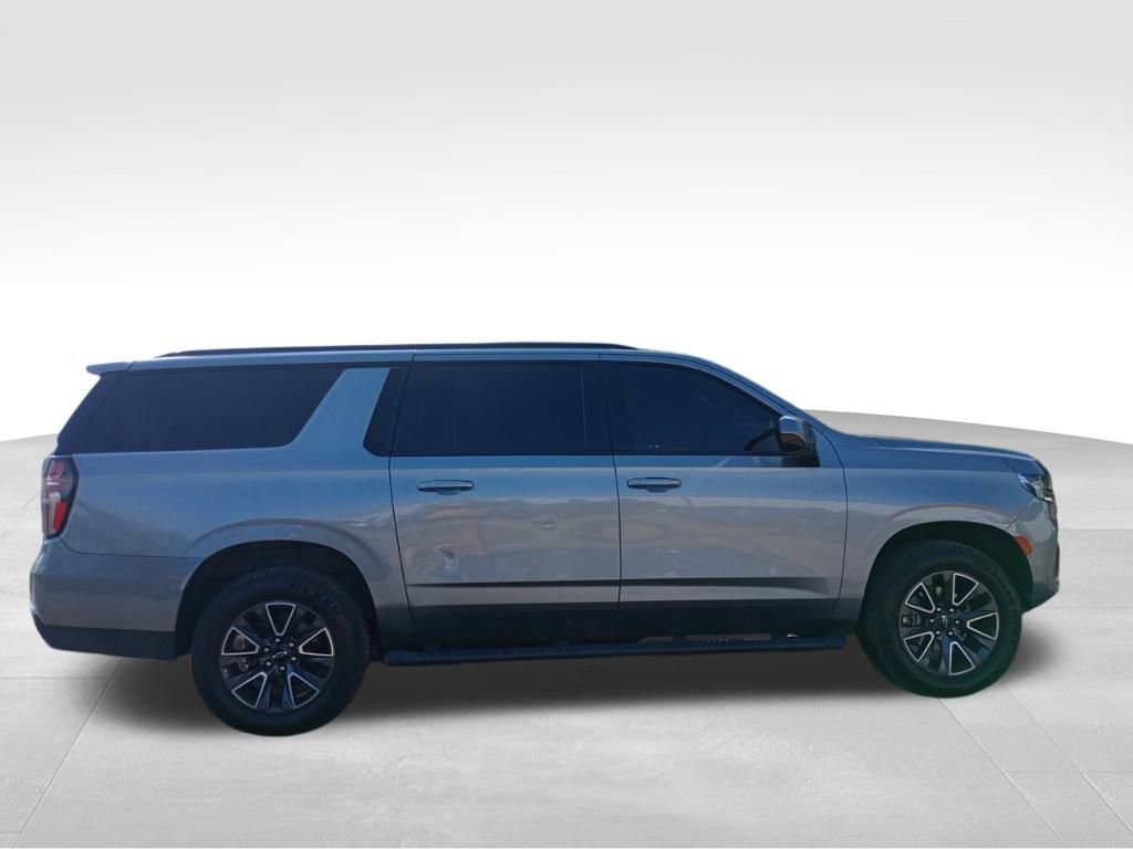 Used 2022 Chevrolet Suburban Z71 image 14