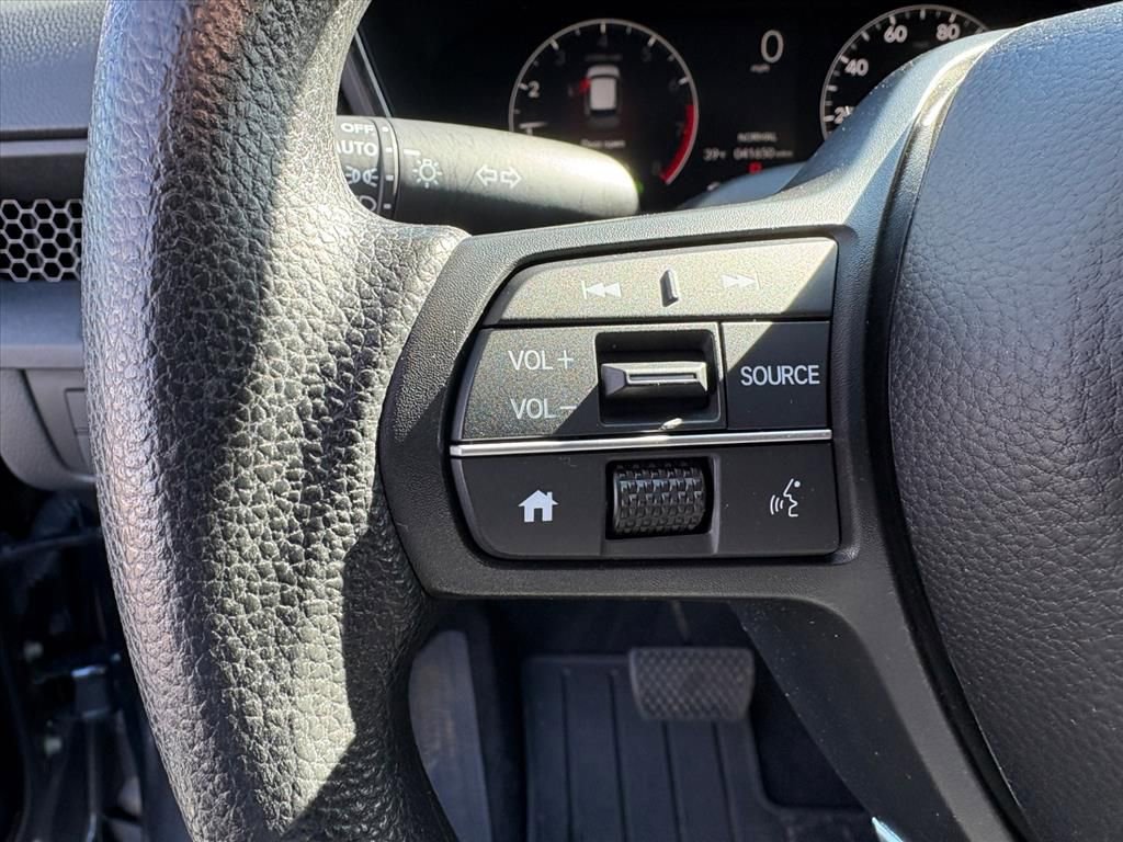 Used 2023 Honda CR-V EX image 10