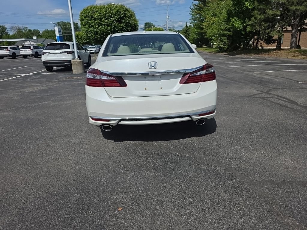 Used 2017 Honda Accord EX-L image 6