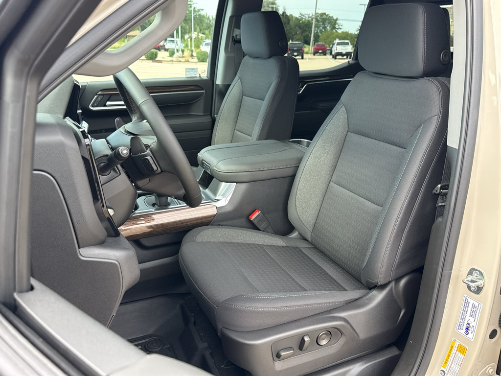 New 2026 Chevrolet Silverado 1500 RST w/ Safety Package AWD/4WD image 14