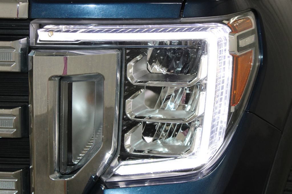 Used 2022 GMC Sierra 3500 SLE w/ SLE Convenience Package AWD/4WD image 13