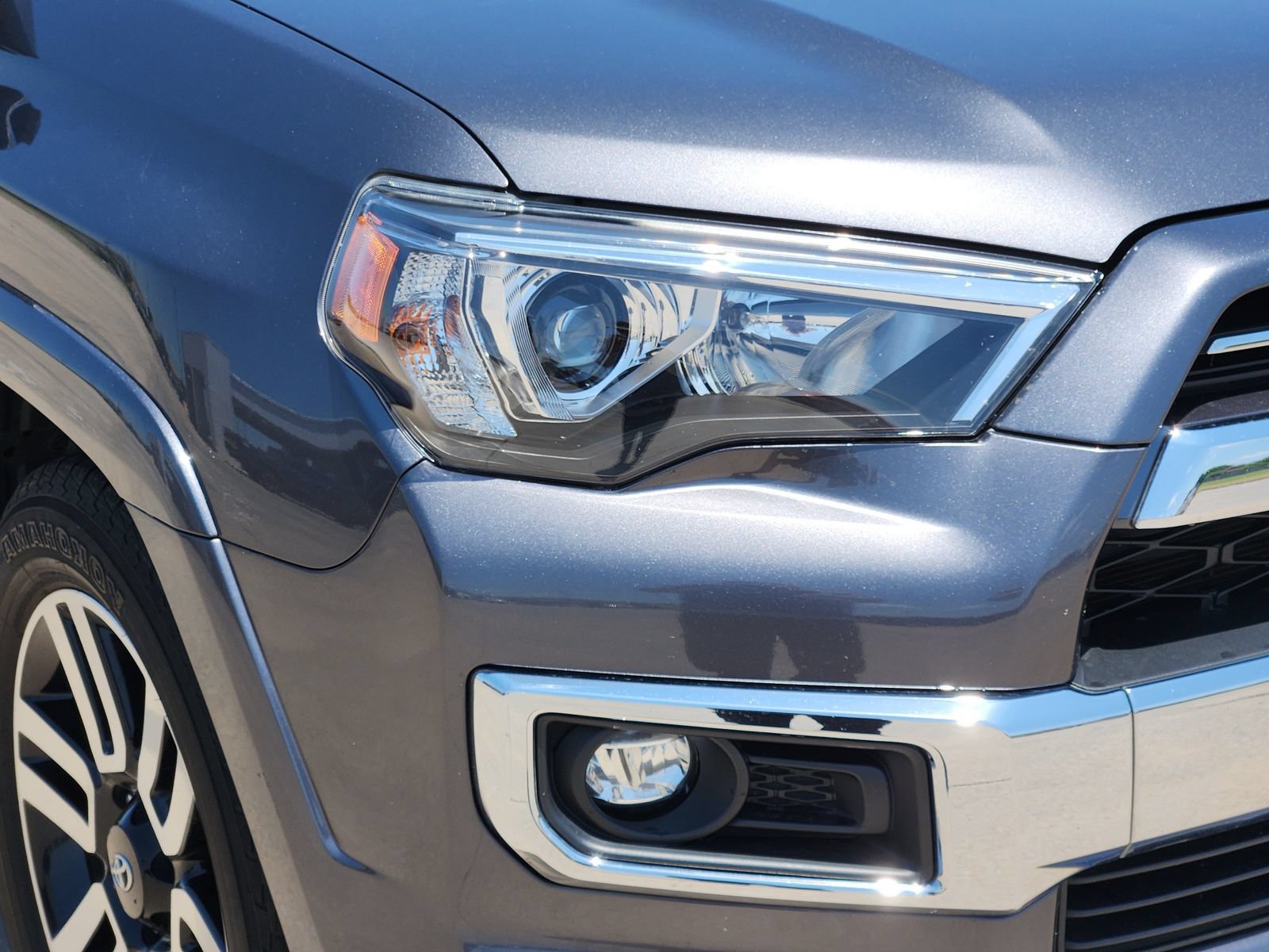 Used 2021 Toyota 4Runner Limited AWD/4WD image 10