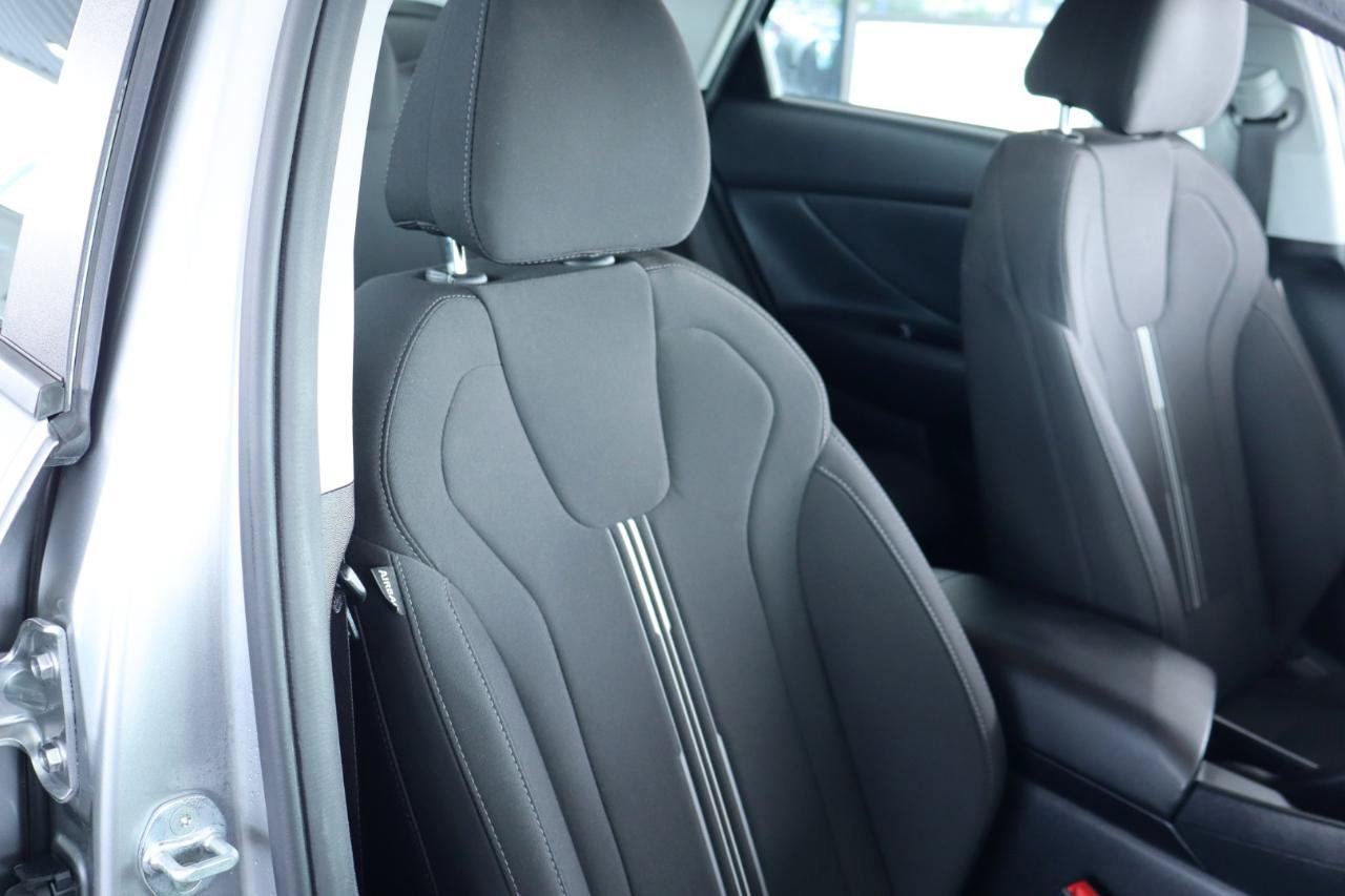 Used 2023 Hyundai Elantra SEL w/ Cargo Package FWD image 38