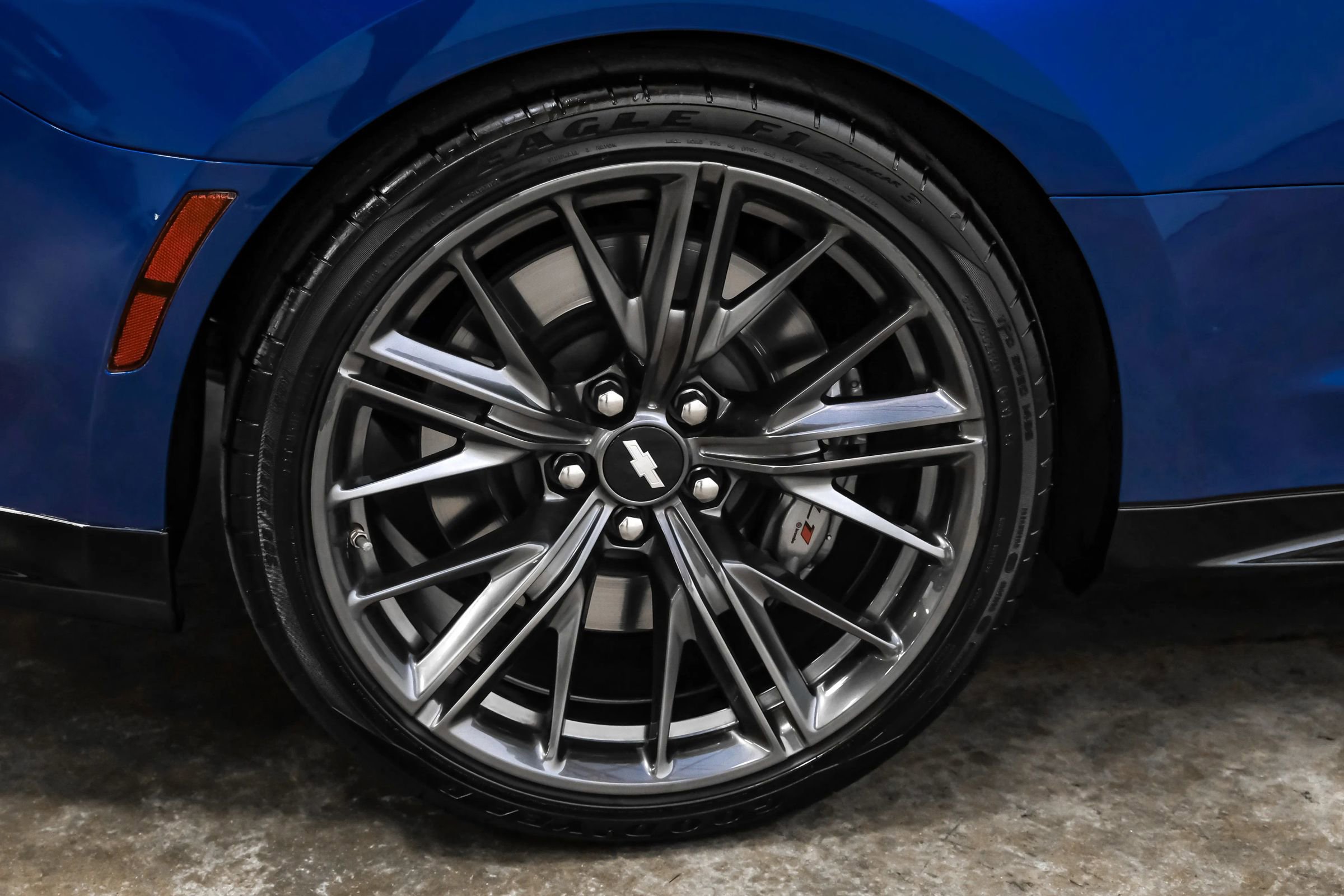 Used 2018 Chevrolet Camaro ZL1 image 37