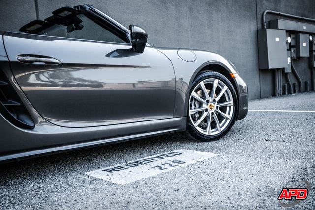 Used 2021 Porsche 718 Boxster RWD image 28