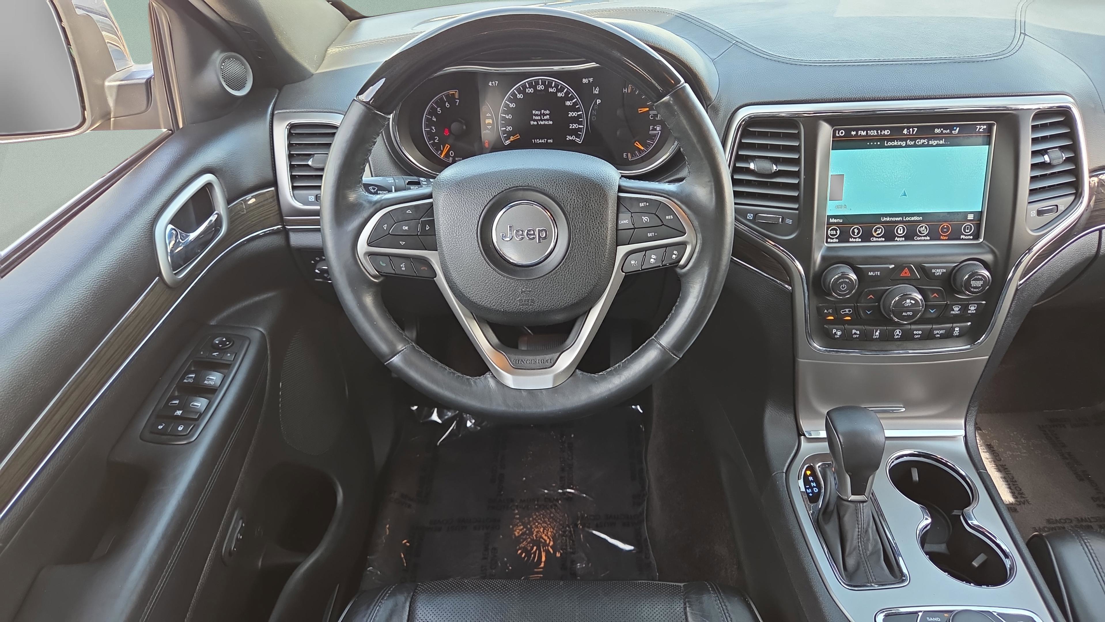 Used 2018 Jeep Grand Cherokee Overland AWD/4WD image 12