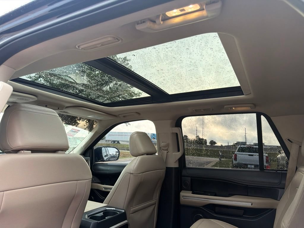 Used 2023 Ford Expedition Limited AWD/4WD image 19