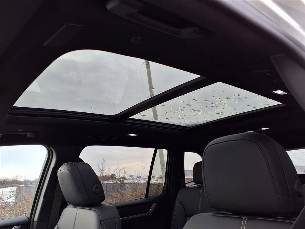 New 2026 GMC Acadia Elevation w/ Black Edition image 18