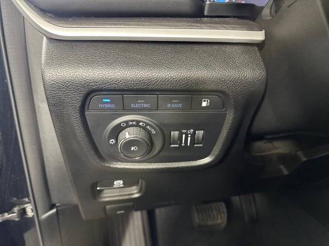 Used 2023 Jeep Grand Cherokee 4WD 4xe image 19