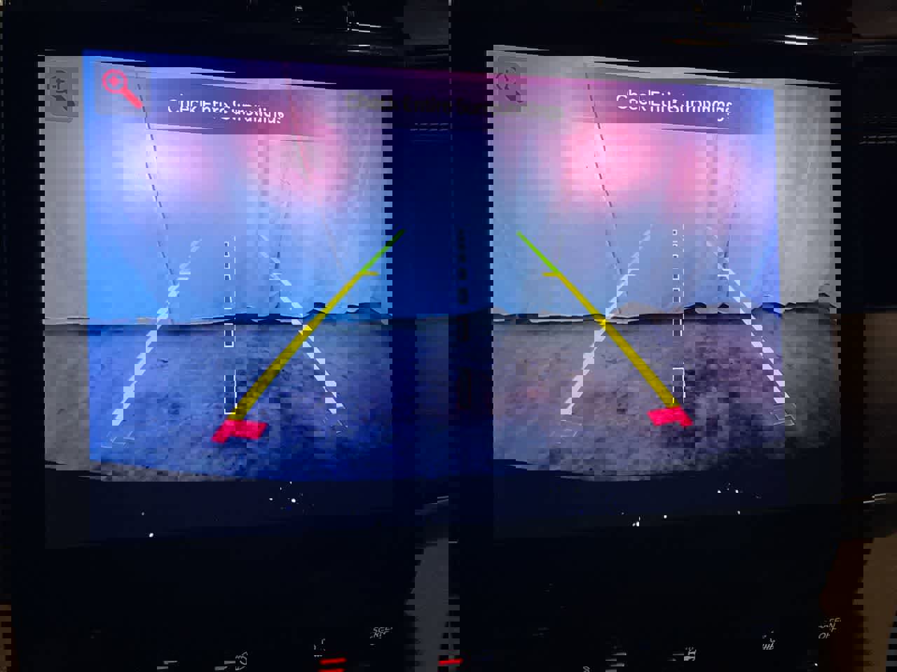 Used 2022 Jeep Grand Cherokee L Limited image 17