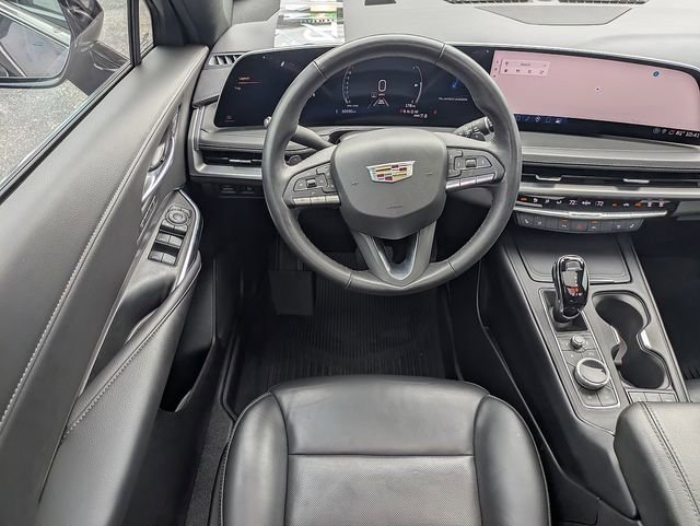 Certified 2024 Cadillac XT4 Premium Luxury w/ Active Safety Package AWD/4WD image 16