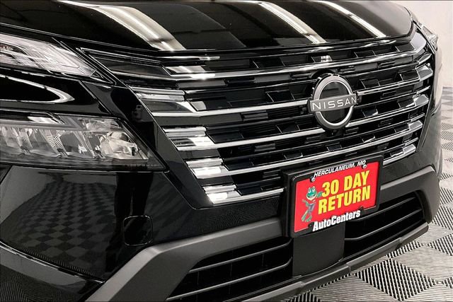 New 2026 Nissan Rogue SV FWD image 15