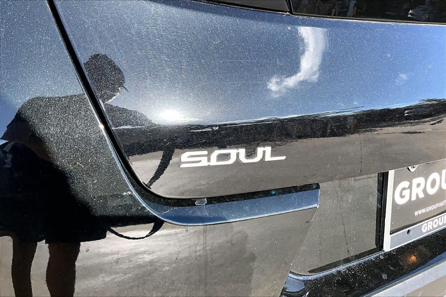 Used 2023 Kia Soul LX FWD image 29