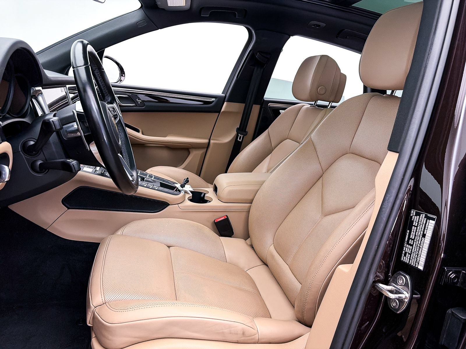 Used 2021 Porsche Macan S w/ Premium Package Plus AWD/4WD image 20