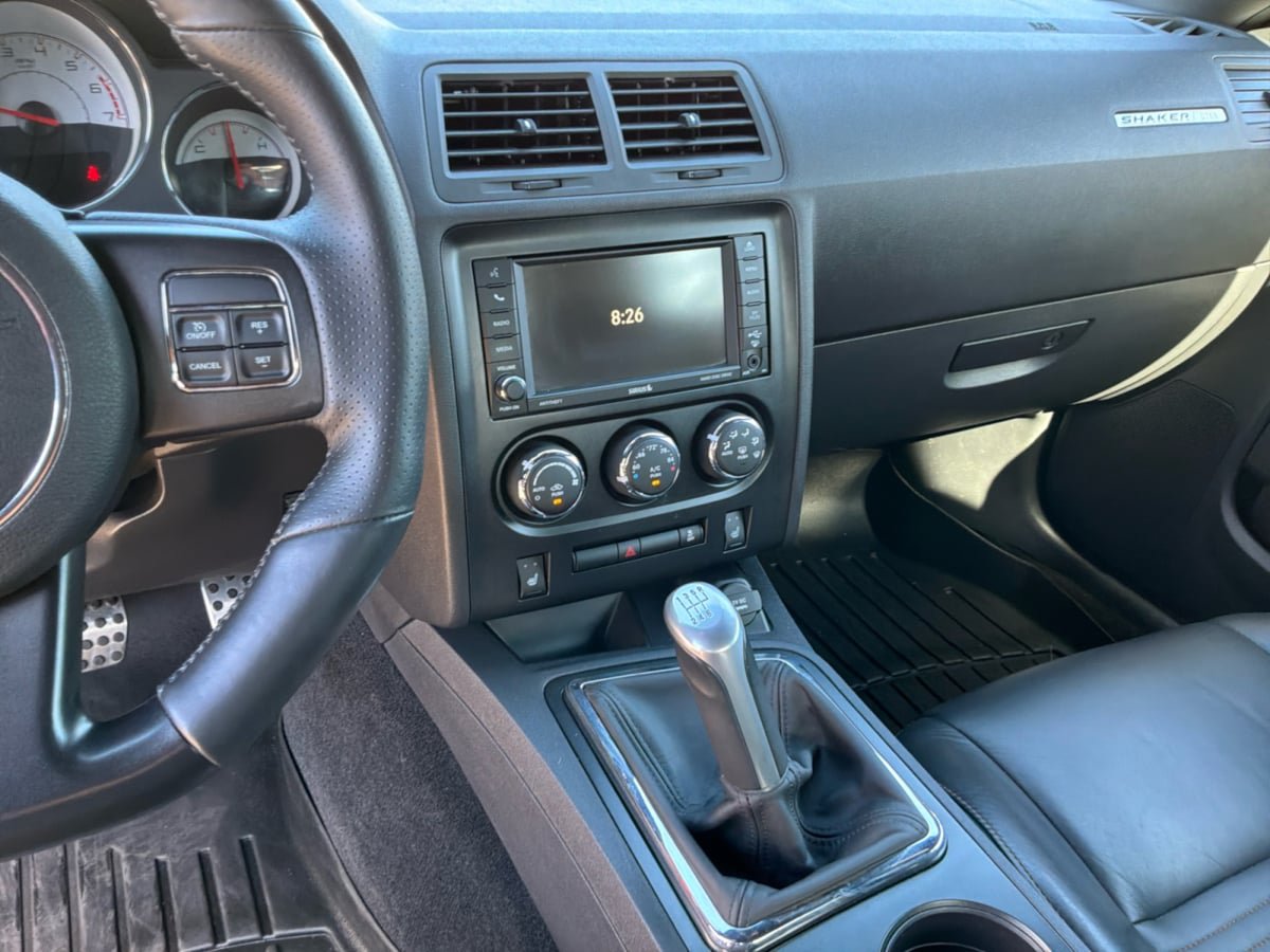 Used 2014 Dodge Challenger R/T RWD image 15