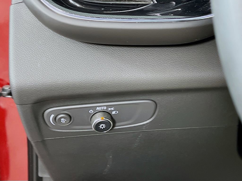 Certified 2023 Buick Envision Essence w/ Sport Touring Package image 9