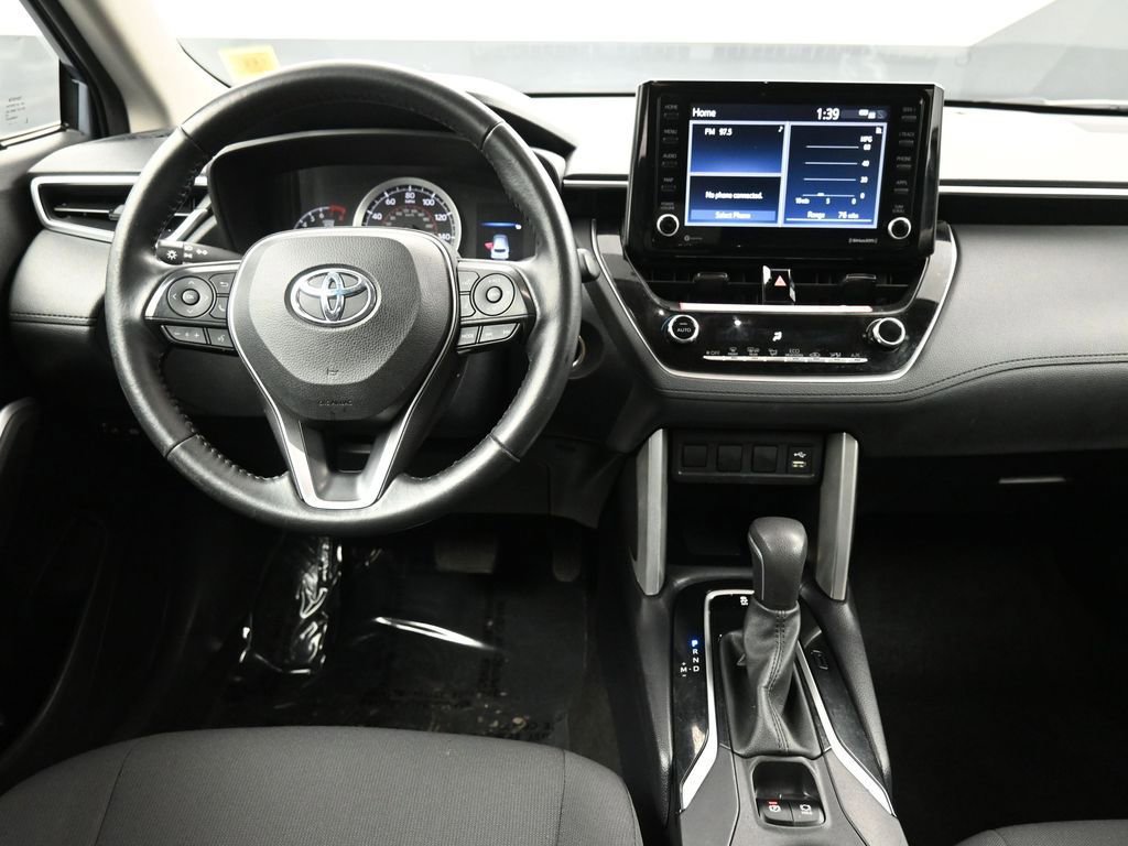 Certified 2022 Toyota Corolla Cross LE AWD/4WD image 19