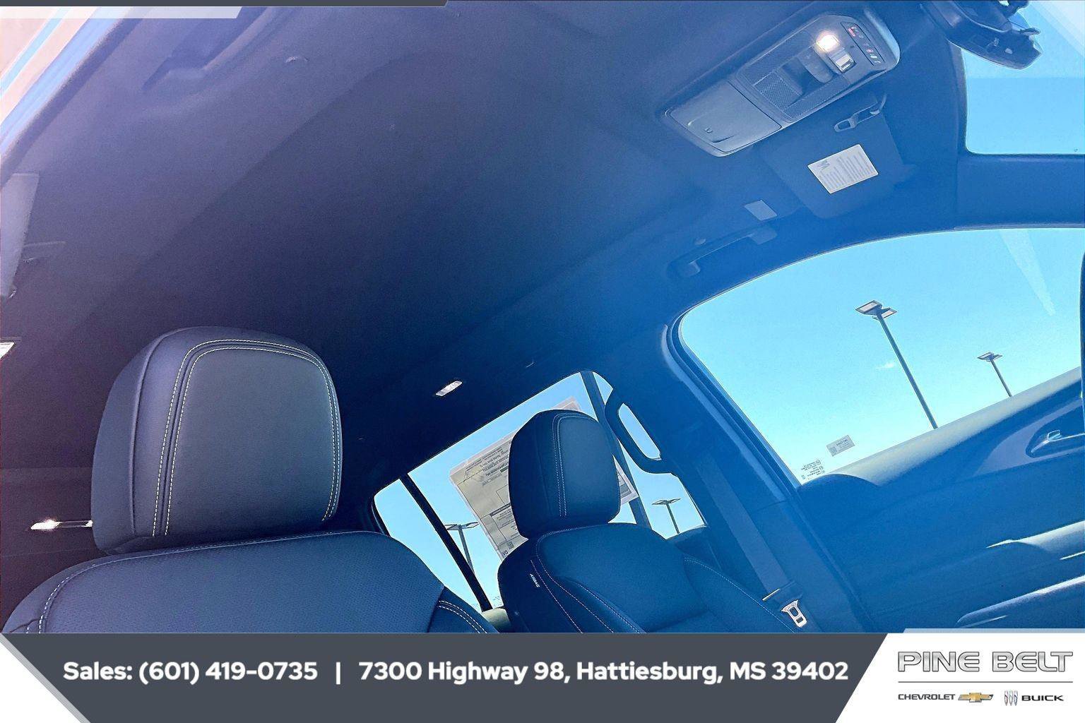 New 2026 Chevrolet Traverse LT w/ Sun and Wheel Package FWD image 16