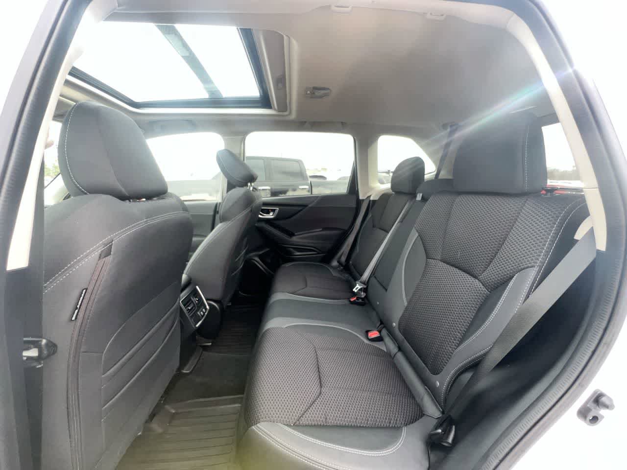 Used 2021 Subaru Forester Premium AWD/4WD image 23