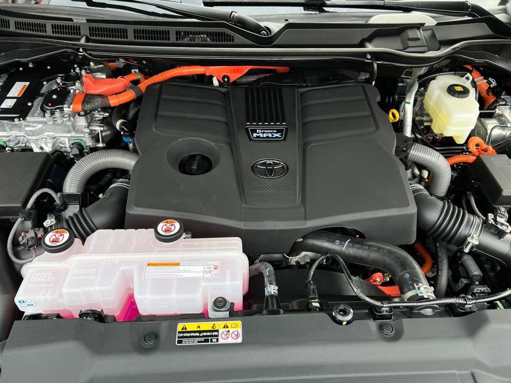New 2026 Toyota Tundra Platinum AWD/4WD image 9
