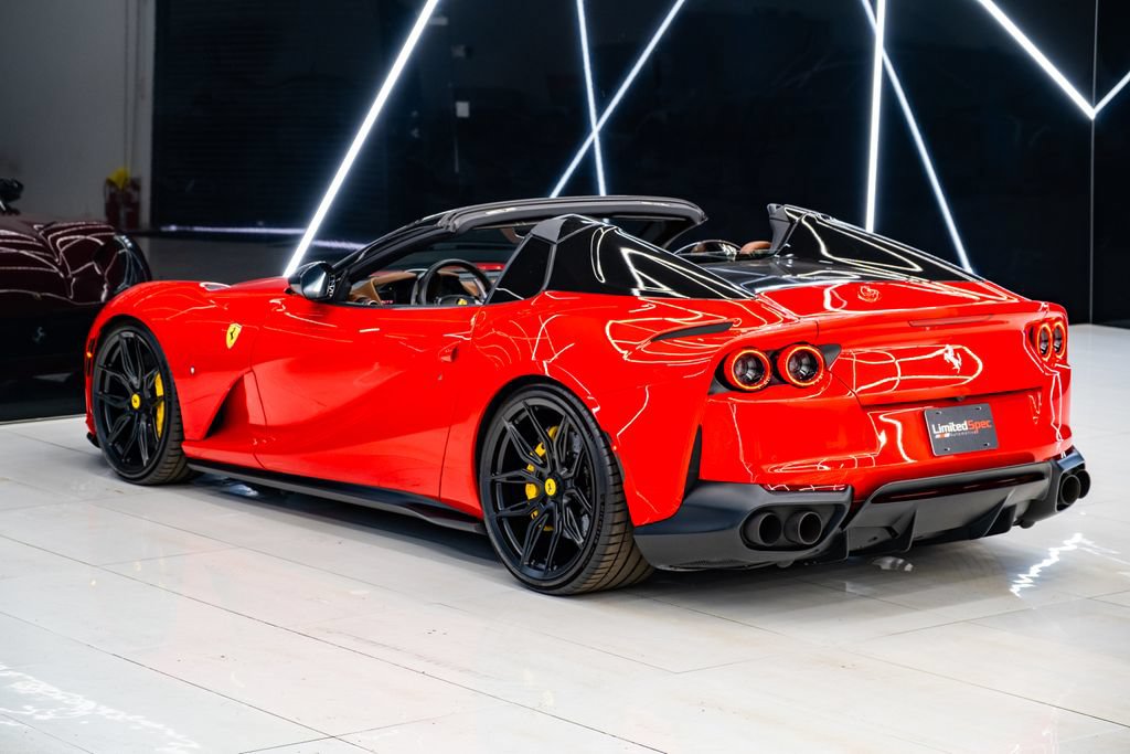 Used 2021 Ferrari 812 GTS RWD image 26