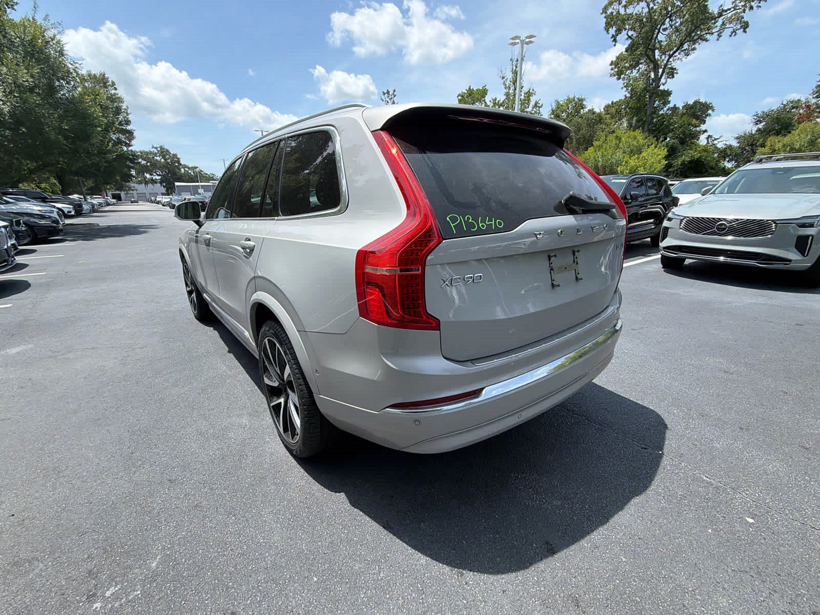 Used 2023 Volvo XC90 B5 Plus w/ Protection Package Premier AWD/4WD image 14