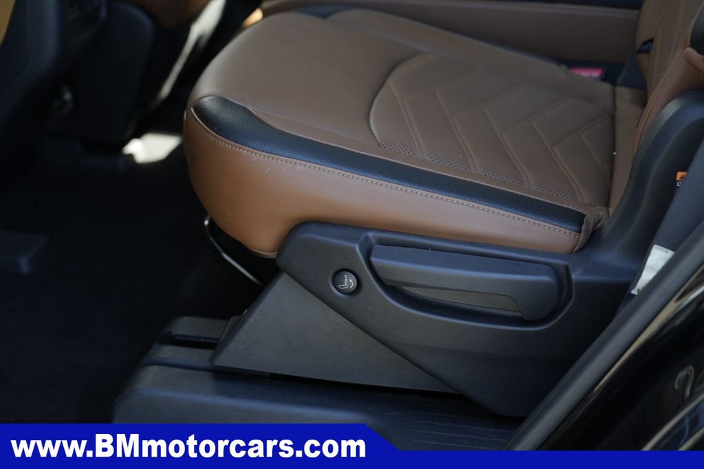Used 2022 Nissan Pathfinder Platinum w/ Cargo Package AWD/4WD image 29