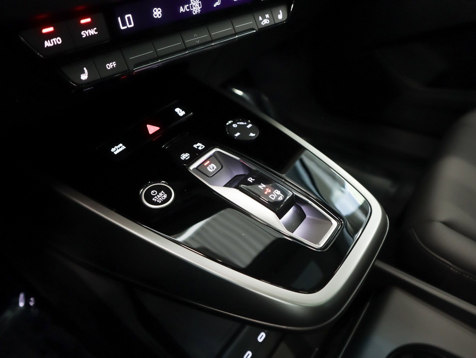 Certified 2024 Audi Q4 e-tron Premium Plus w/ Premium Plus image 17