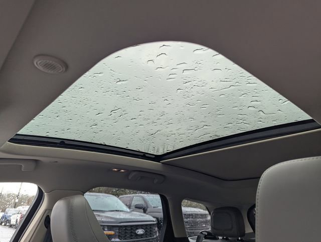 New 2026 Lincoln Corsair Premiere image 18