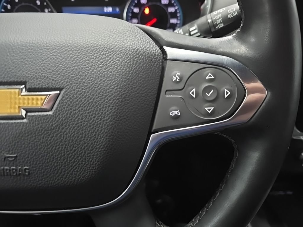 Used 2023 Chevrolet Traverse LT image 20