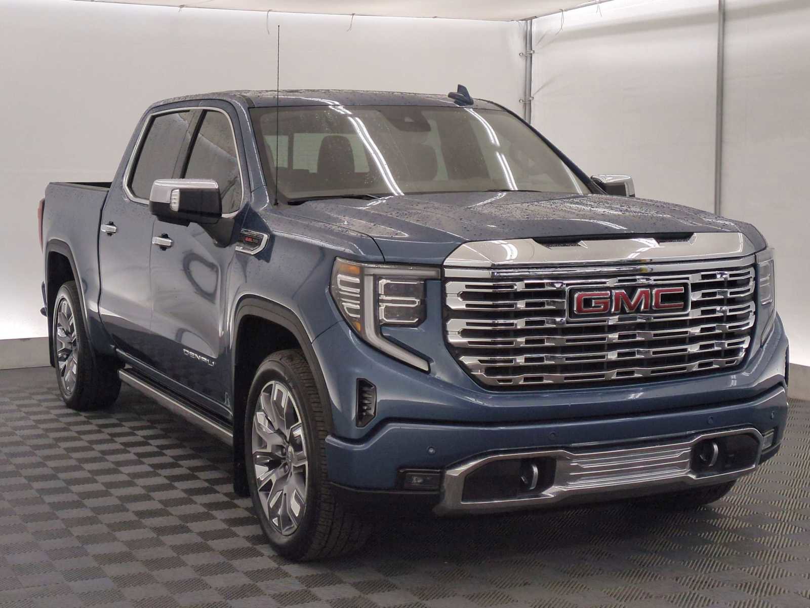 Used 2024 GMC Sierra 1500 Denali image 9
