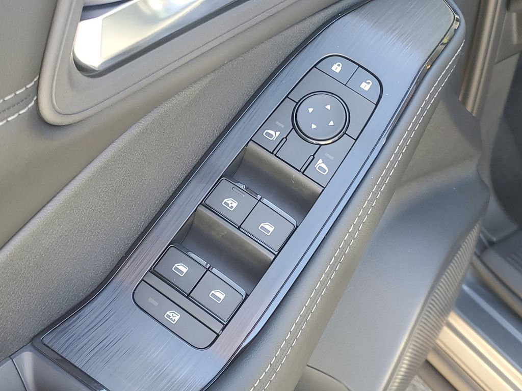 New 2026 Nissan Rogue SV image 10