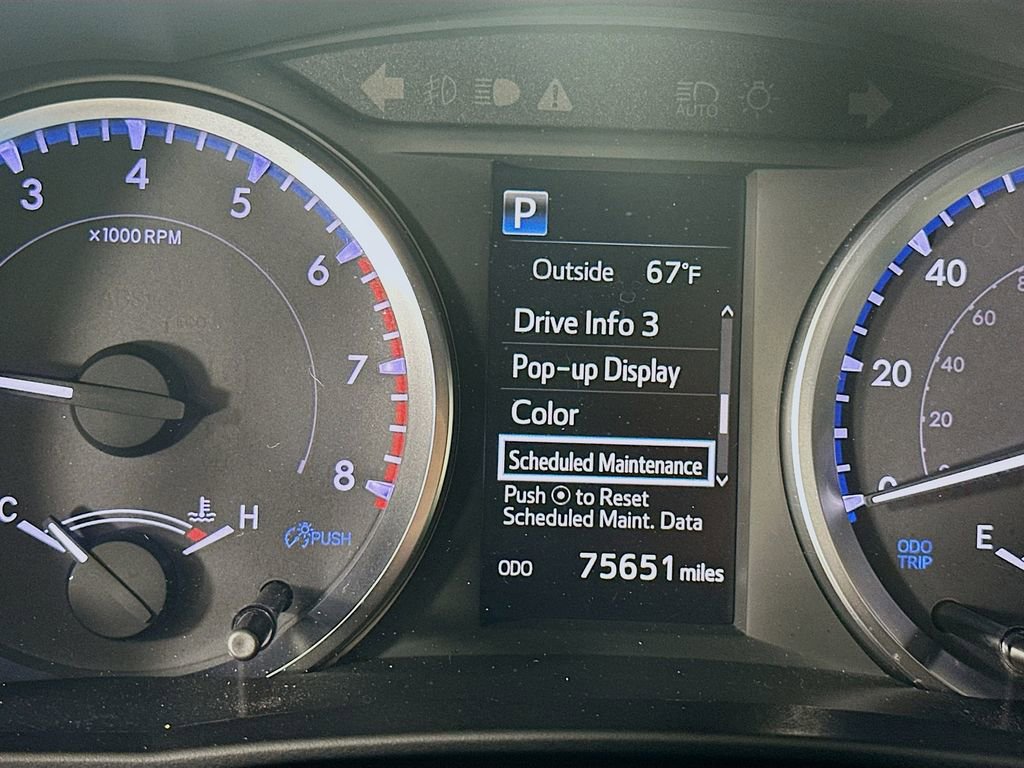 Used 2019 Toyota Highlander LE image 12