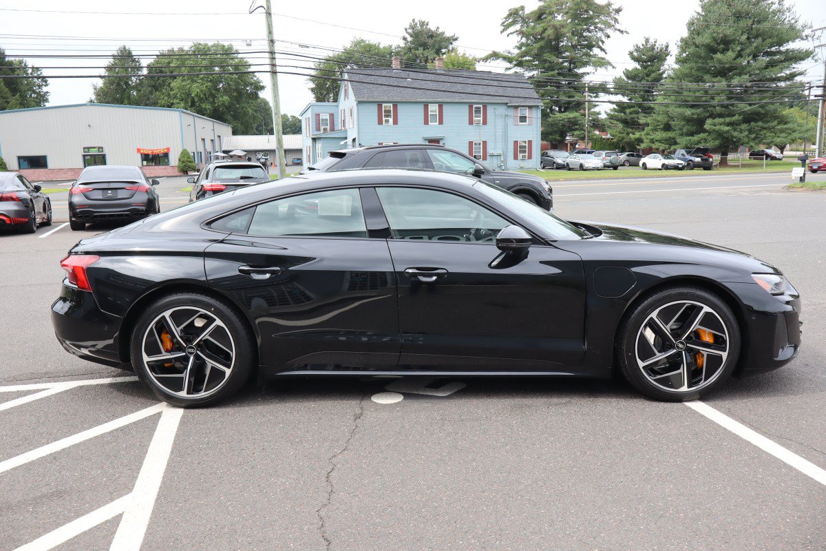 Used 2023 Audi RS e-tron GT w/ Carbon Performance Package AWD/4WD image 5