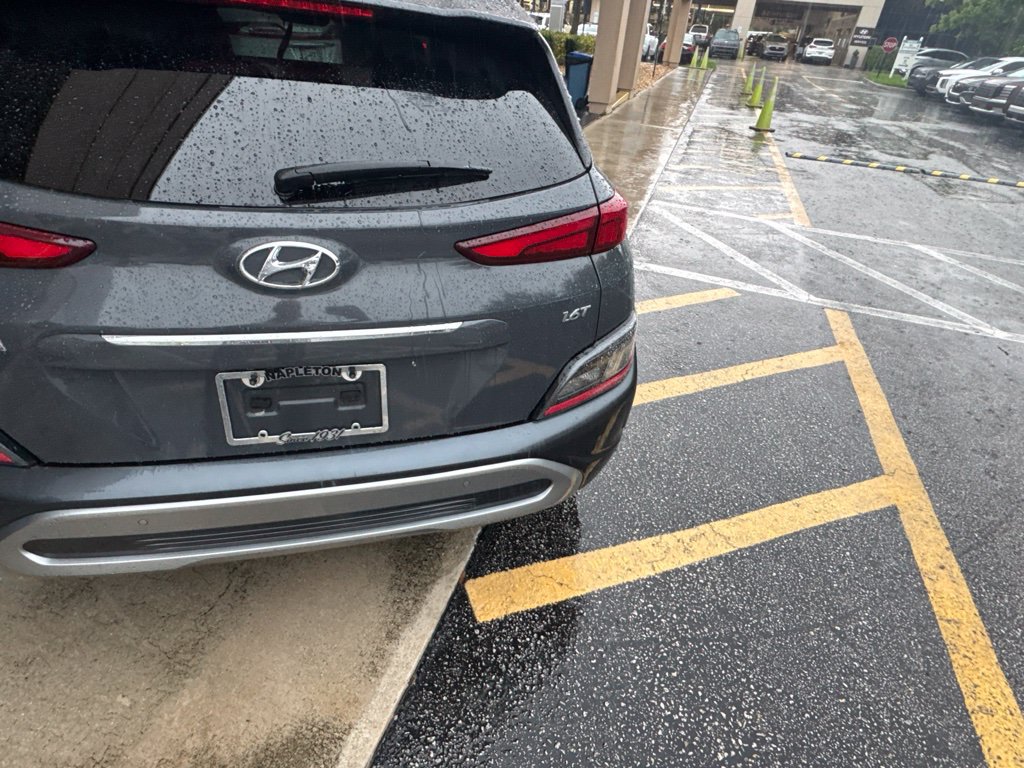 Certified 2023 Hyundai Kona Limited w/ Cargo Package FWD image 7