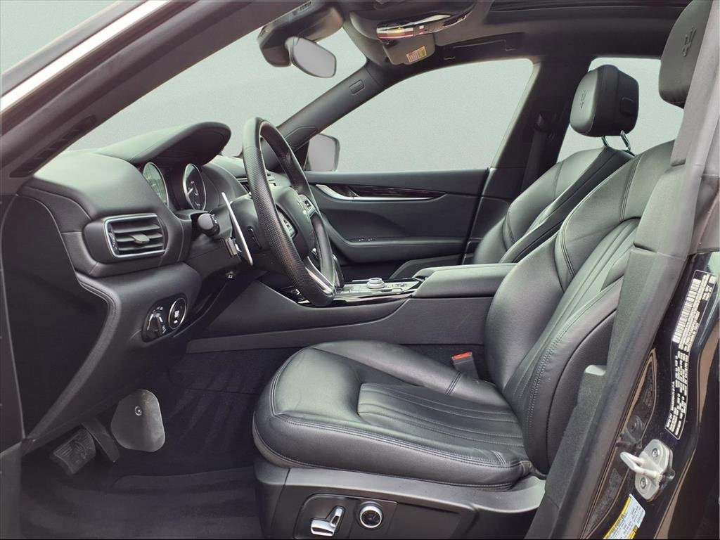 Used 2023 Maserati Levante Modena image 12