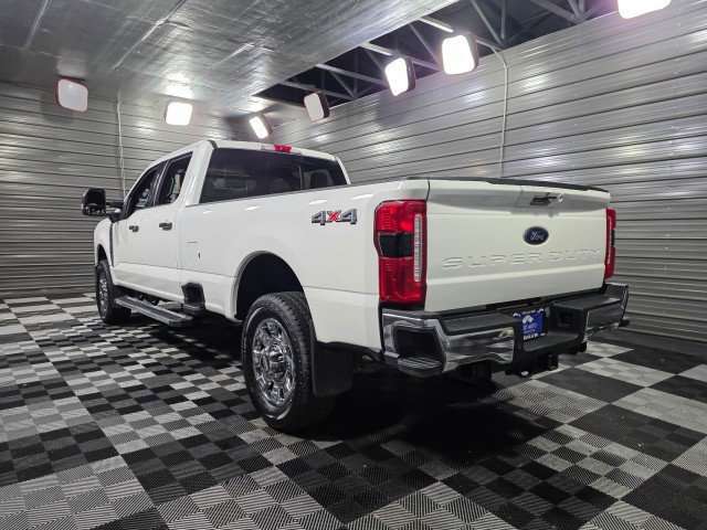 Used 2024 Ford F350 Lariat w/ Chrome Package image 7