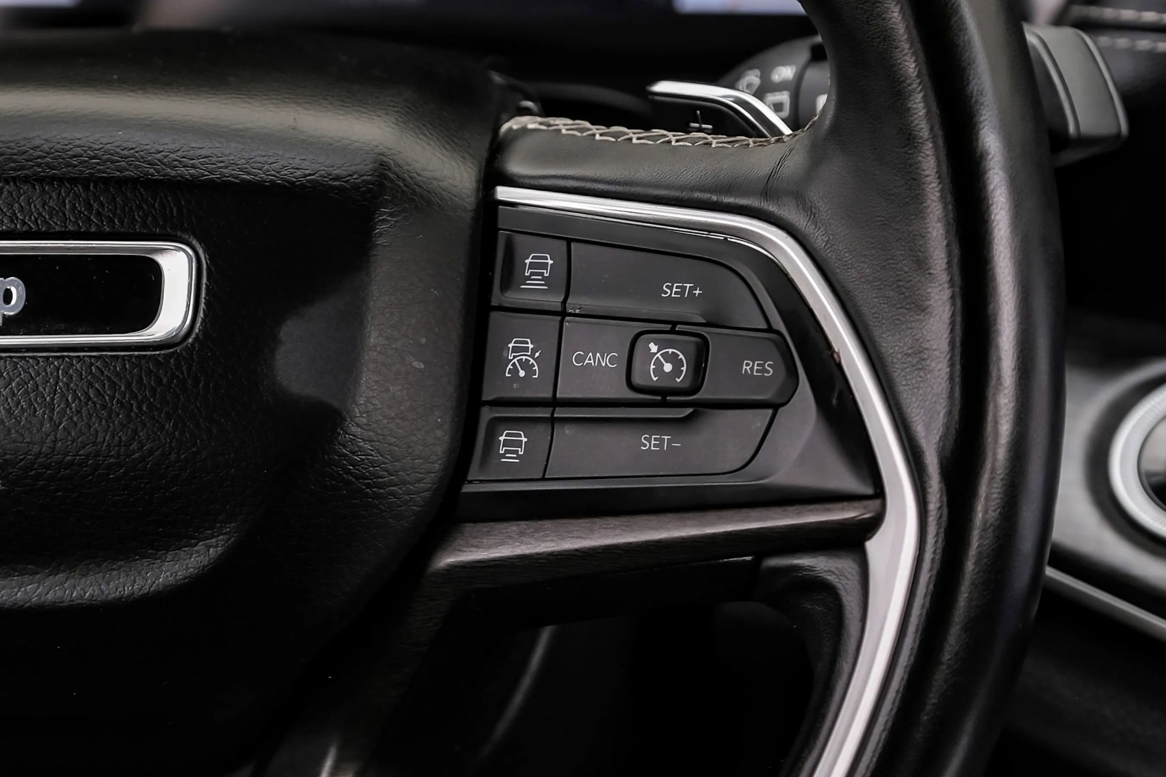 Used 2021 Jeep Grand Cherokee L Limited w/ Trailer Tow Group (B) image 23