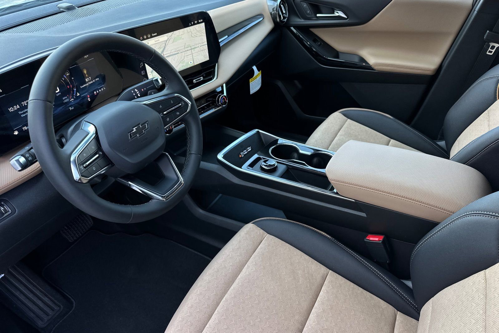 New 2026 Chevrolet Equinox ACTIV w/ Safety and Technology Package image 10