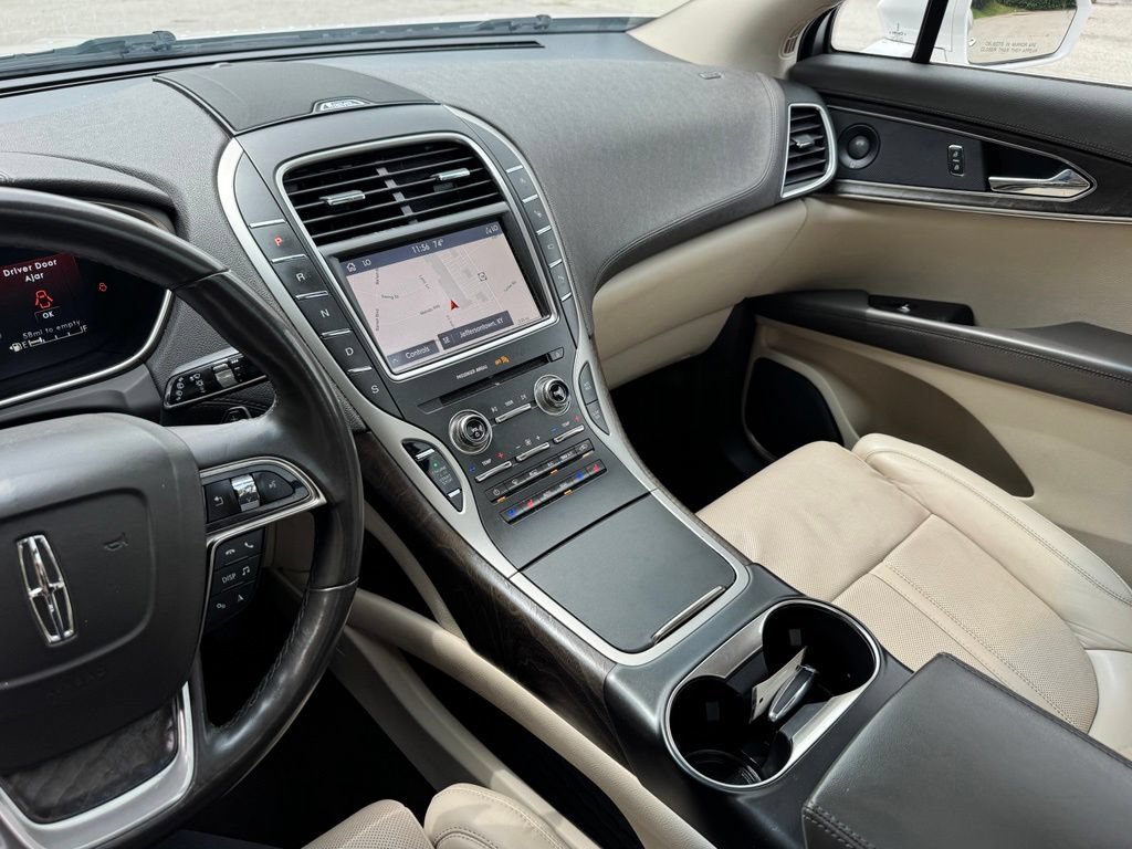 Used 2019 Lincoln Nautilus Reserve AWD/4WD image 31