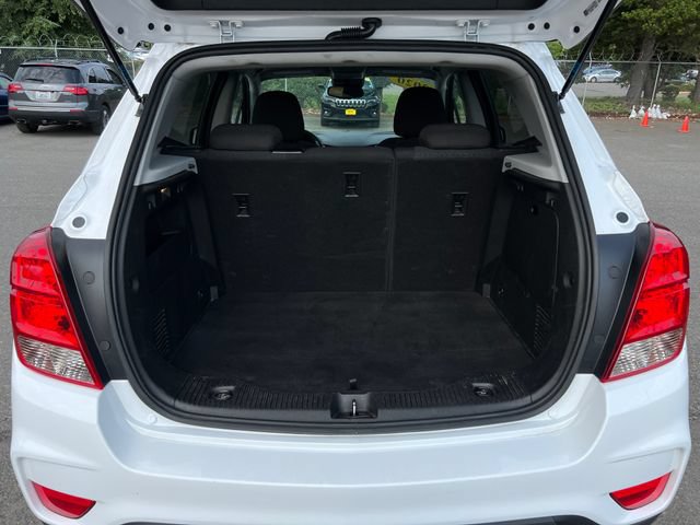 Used 2020 Chevrolet Trax LS w/ Tint and Cruise Package FWD image 13