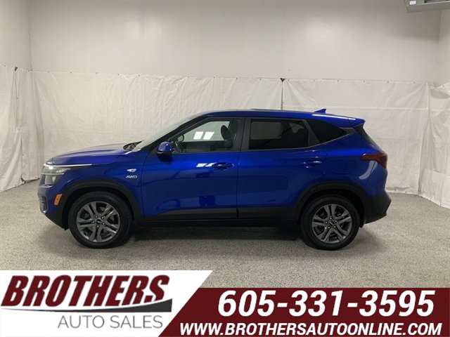 Used 2022 Kia Seltos LX image 1