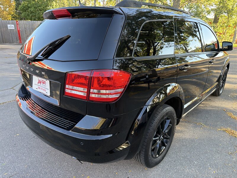Used 2020 Dodge Journey SE w/ SE Popular Equipment Group FWD image 8