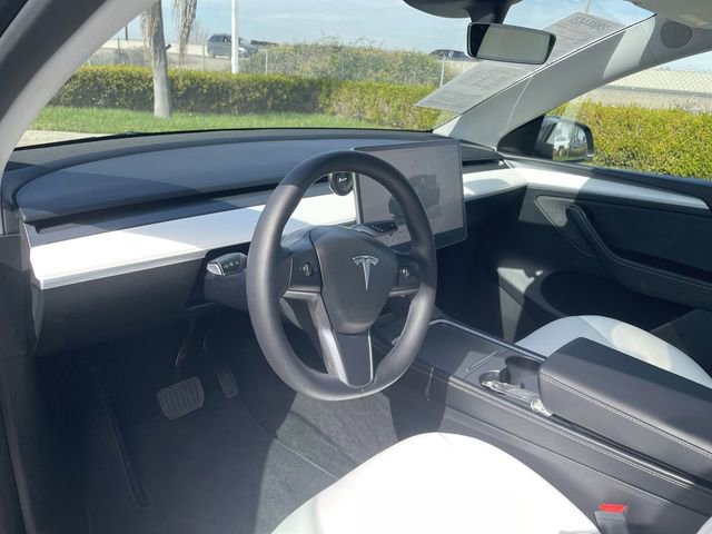 Used 2023 Tesla Model Y Long Range image 10