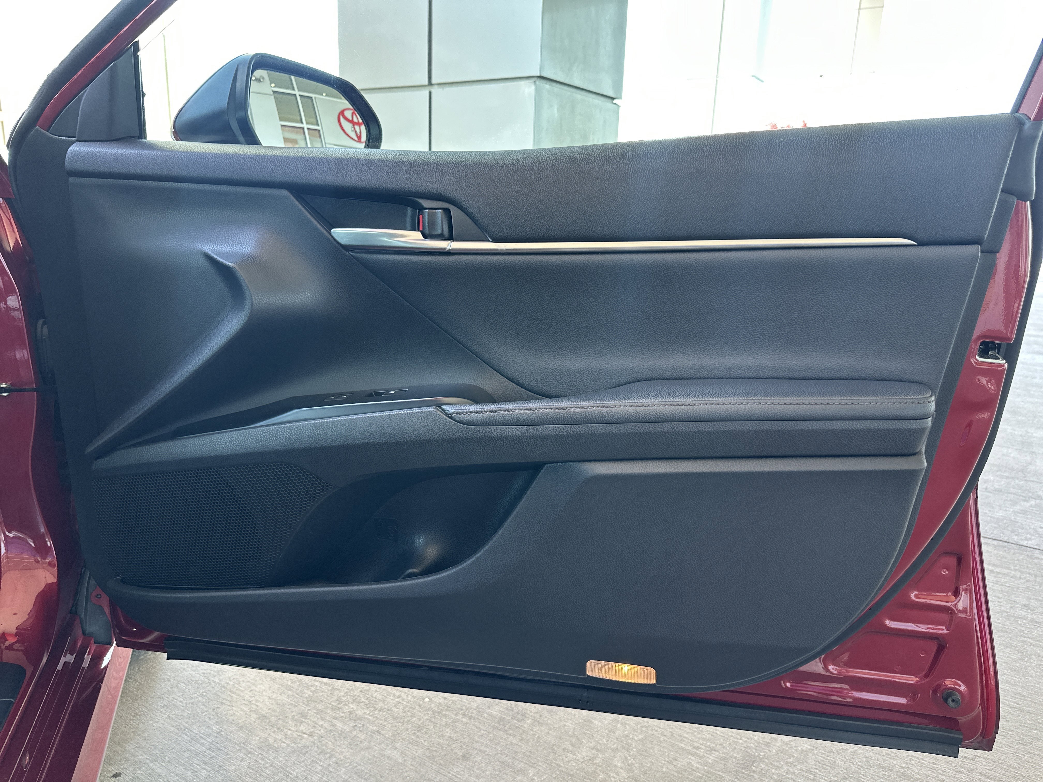 Certified 2020 Toyota Camry XLE w/ Navigation Package AWD/4WD image 12