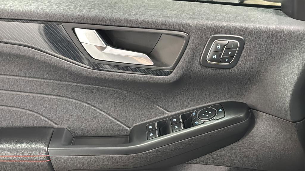 Used 2023 Ford Escape ST-Line Select w/ Tech Pack #2 image 22