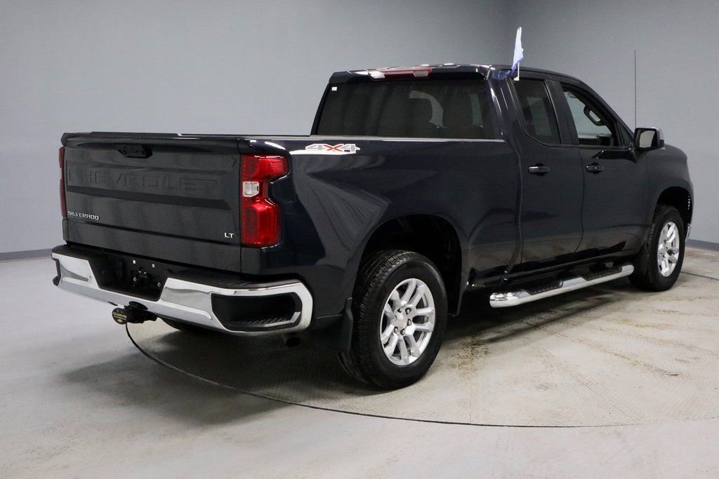 Used 2022 Chevrolet Silverado 1500 LT image 11